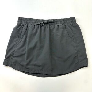 The North Face sport skirt charcoal grey pull on stretch waist Size Large